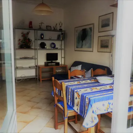 Valdellora Pacinotti 44 Apartment *